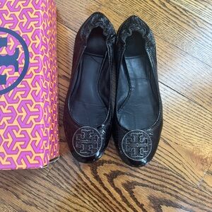 Tory Burch Black Patent Leather Logo Ballet Flats
